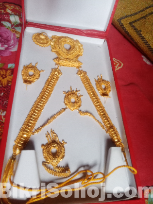 একদম নতুন গর্জিয়াস গোল্ড-প্লেটেড ব্রাইডাল সিতা হার সেট